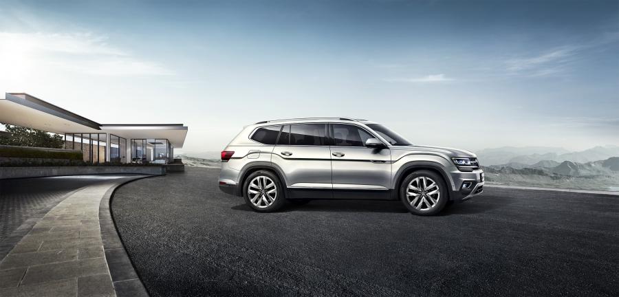  Volkswagen Teramont 2017 года  (CN) (фото 33 из 40)